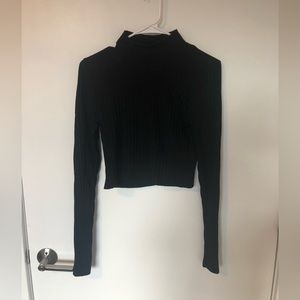 H&M cropped Black long sleeve turtleneck